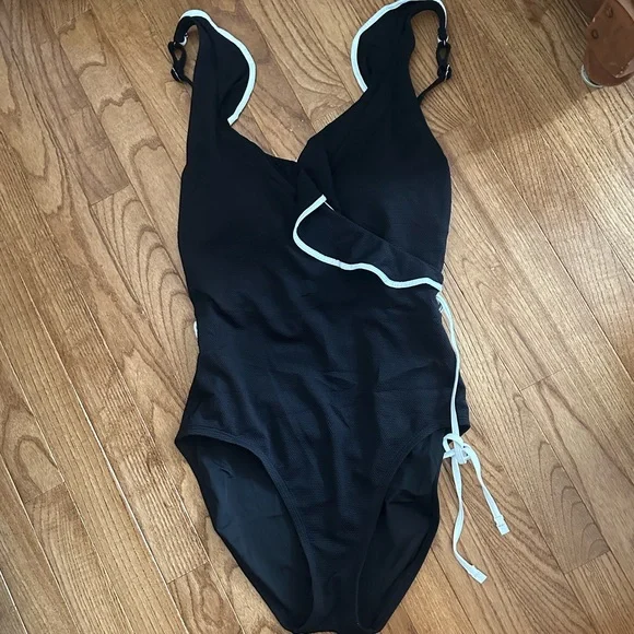 Tommy Bahama Island Cays Cabana Wrap Front One Piece Swimsuit - Picture 6 of 6